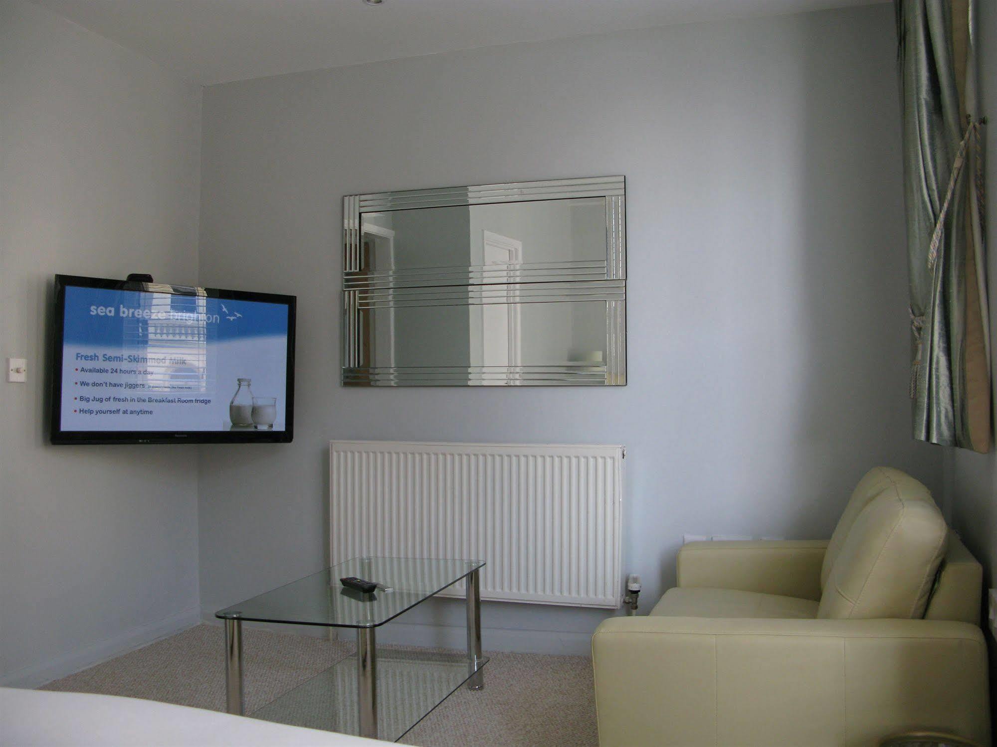 Oyo Lifestyle Hotel Sea Breeze Brighton Exteriör bild