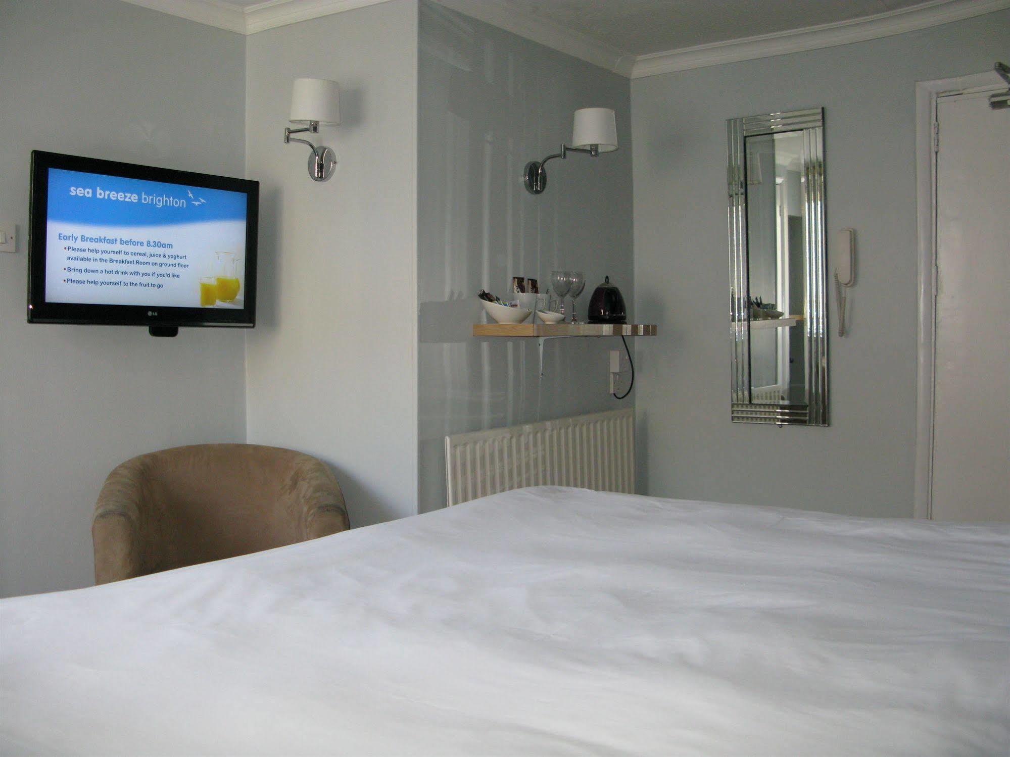 Oyo Lifestyle Hotel Sea Breeze Brighton Exteriör bild