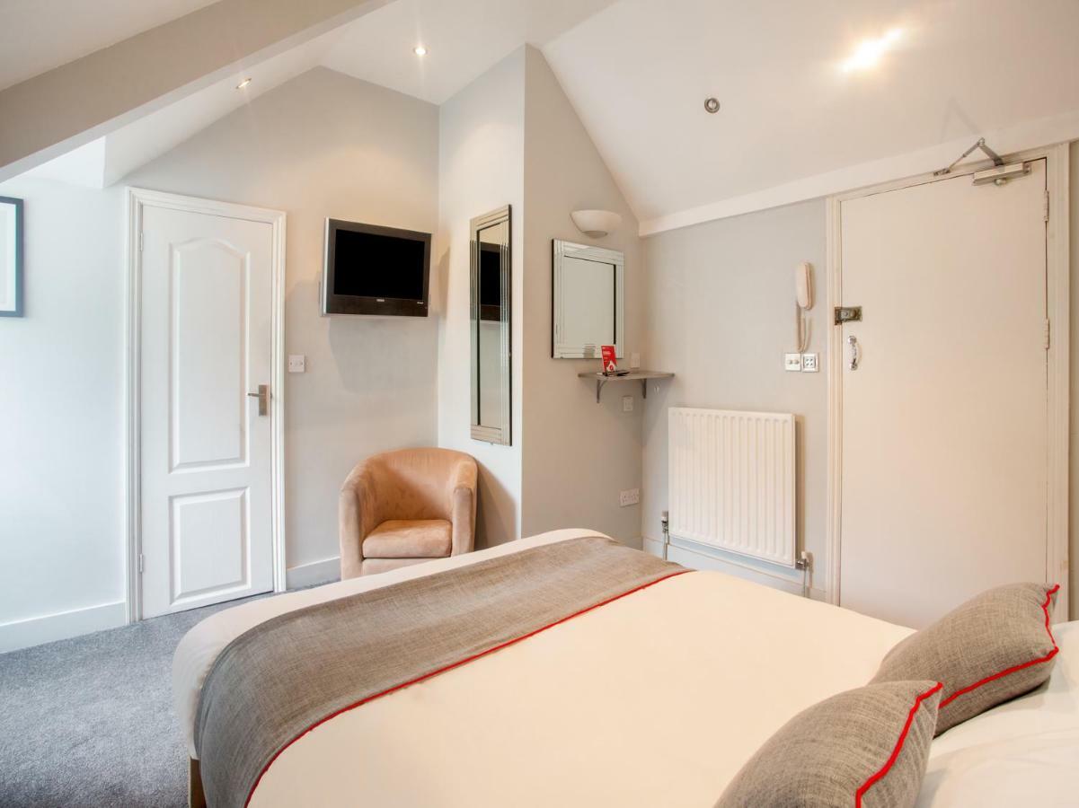 Oyo Lifestyle Hotel Sea Breeze Brighton Exteriör bild
