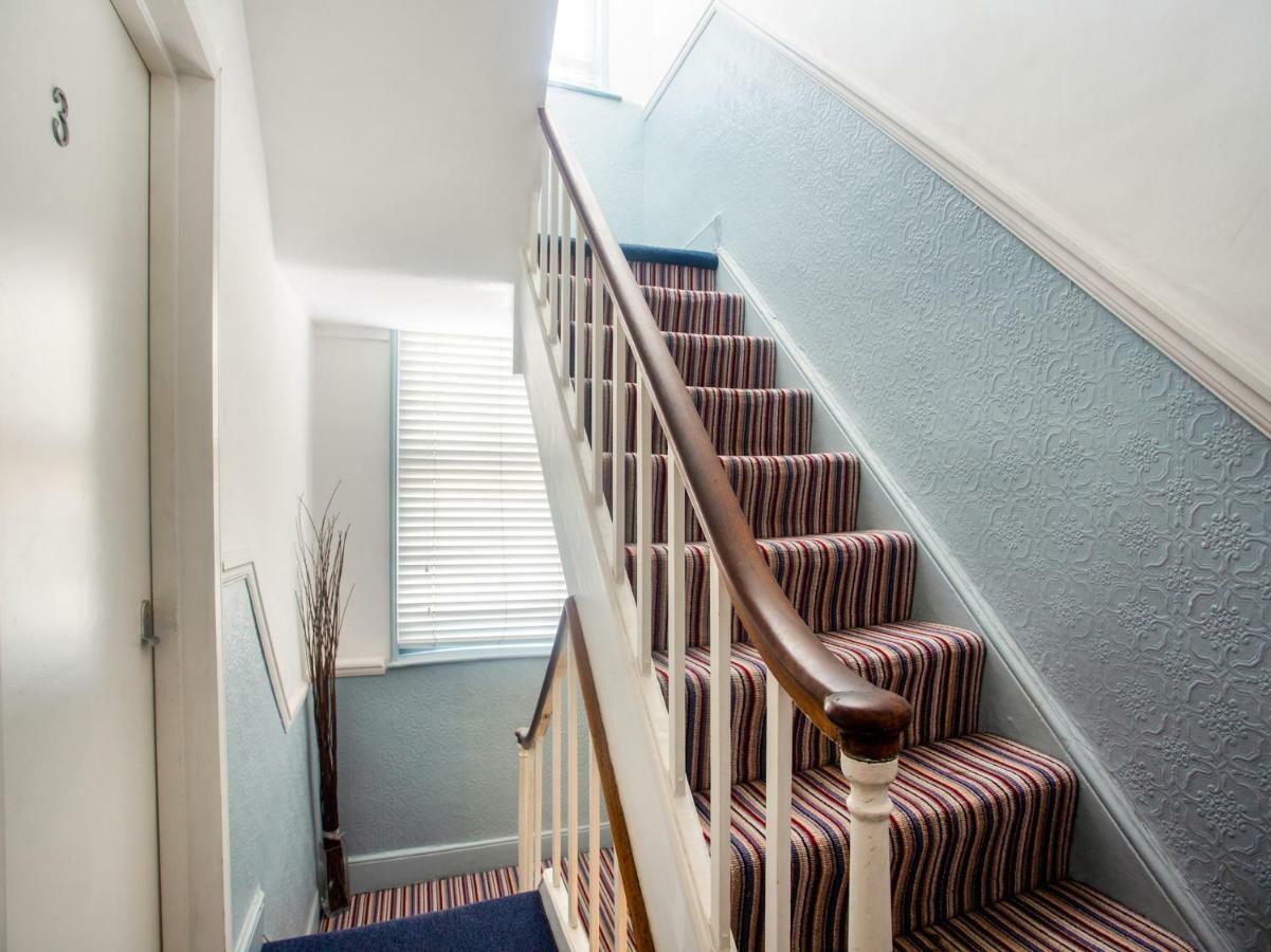 Oyo Lifestyle Hotel Sea Breeze Brighton Exteriör bild