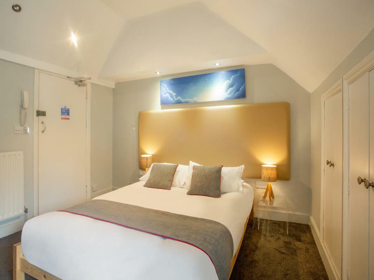 Oyo Lifestyle Hotel Sea Breeze Brighton Exteriör bild